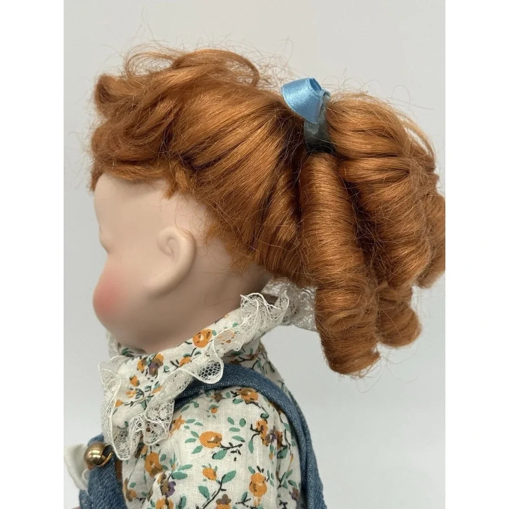 The Heritage Mint Ltd. Collection Doll  Skating Katie